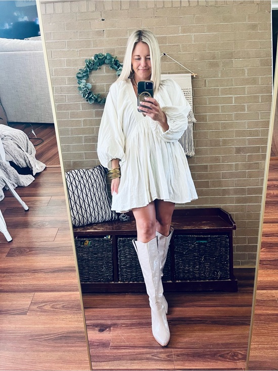 Free People Dresses & Skirts - Free People Cream V-Neck Babydoll Mini Dress